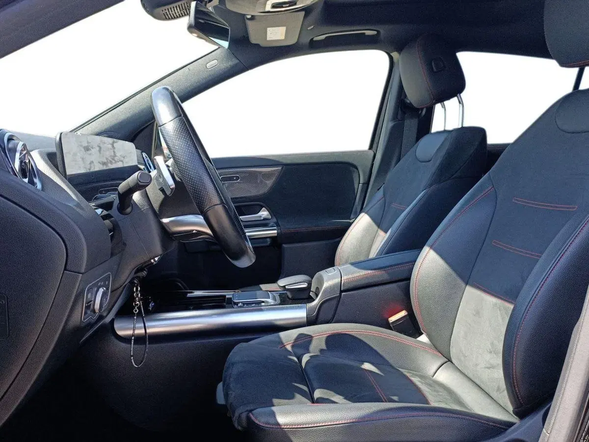 Mercedes-Benz GLA SUV usata a Bari (10)