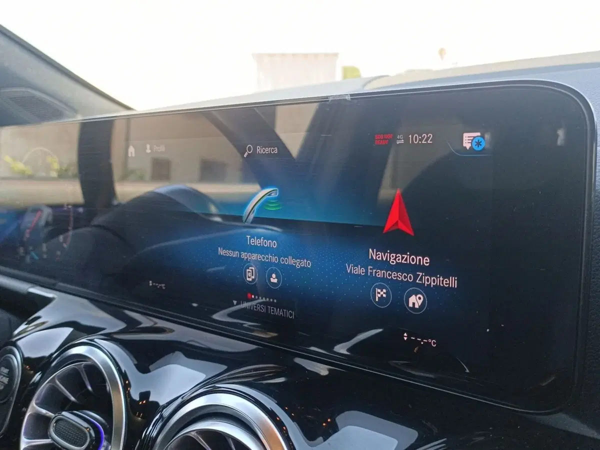 Mercedes-Benz GLA SUV usata a Bari (12)