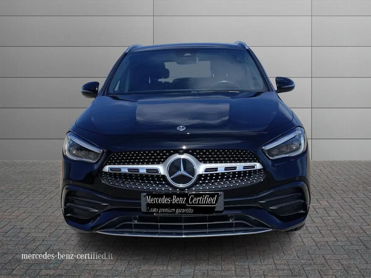 Mercedes-Benz GLA SUV usata a Bari (3)