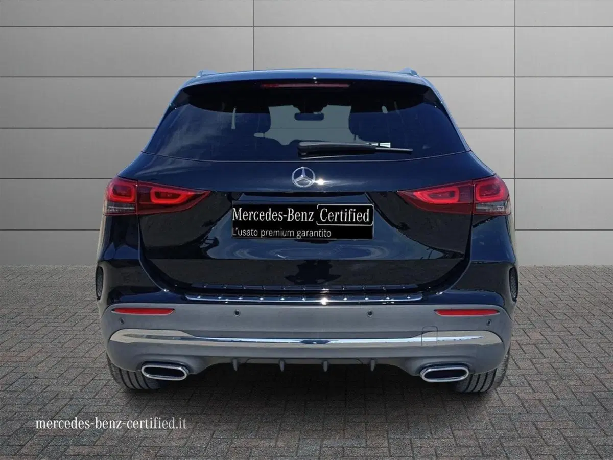 Mercedes-Benz GLA SUV usata a Bari (4)