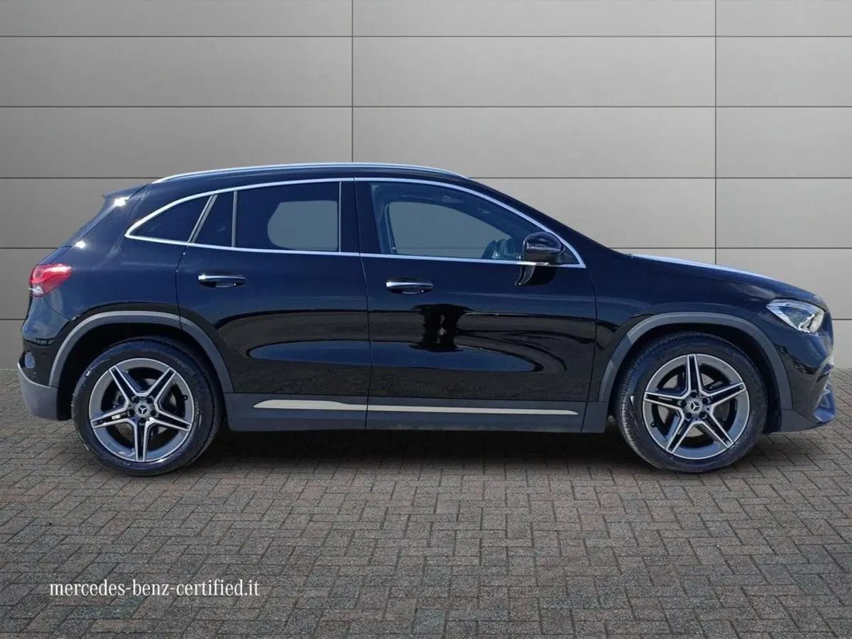 Mercedes-Benz GLA SUV usata a Bari (5)