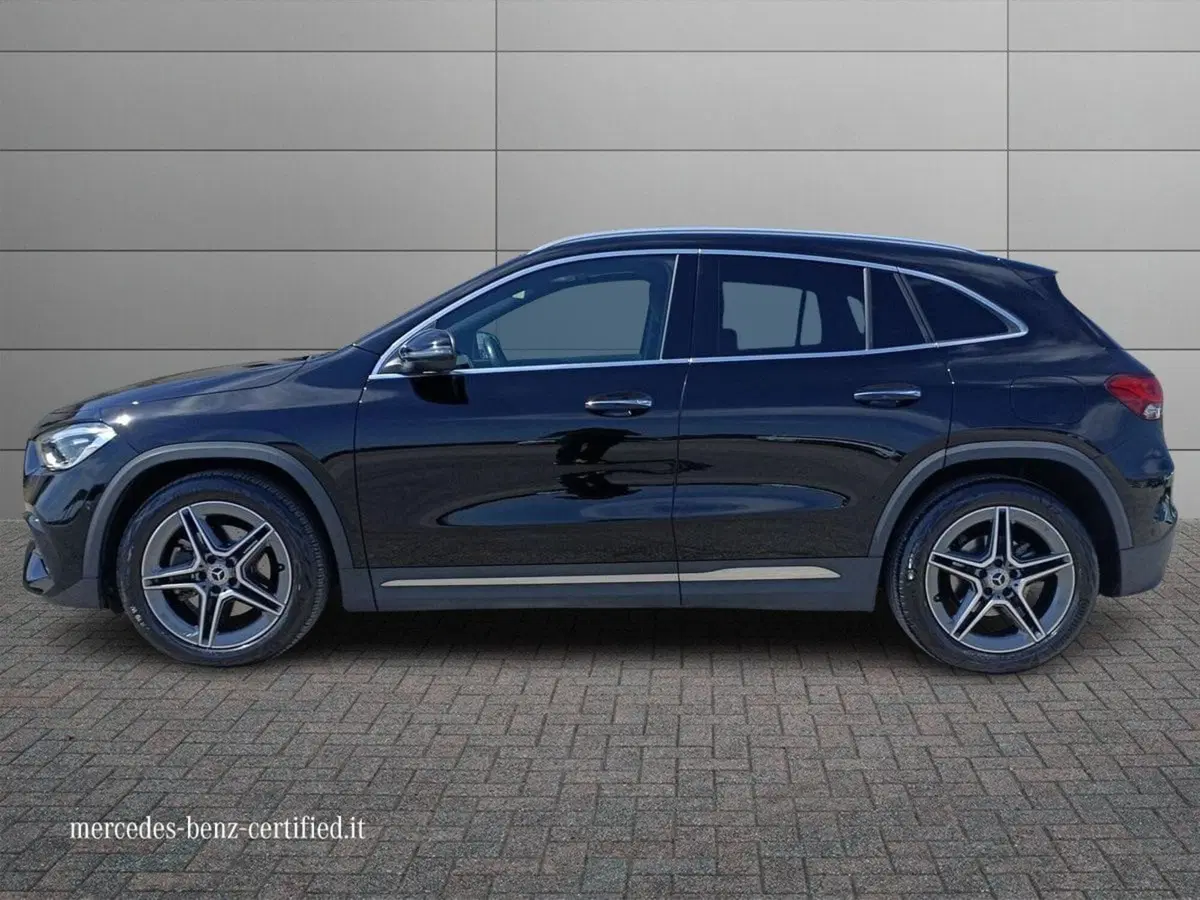 Mercedes-Benz GLA SUV usata a Bari (6)