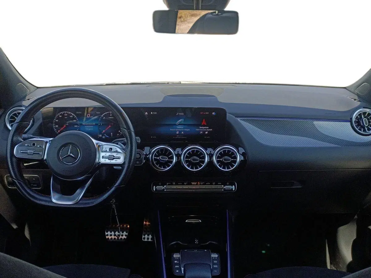 Mercedes-Benz GLA SUV usata a Bari (9)