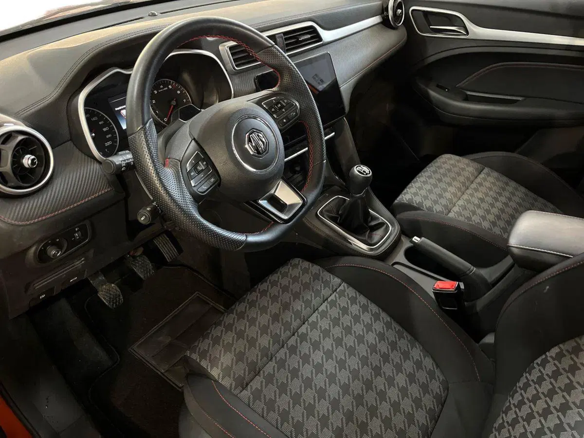 Mg ZS usata a Bari (10)