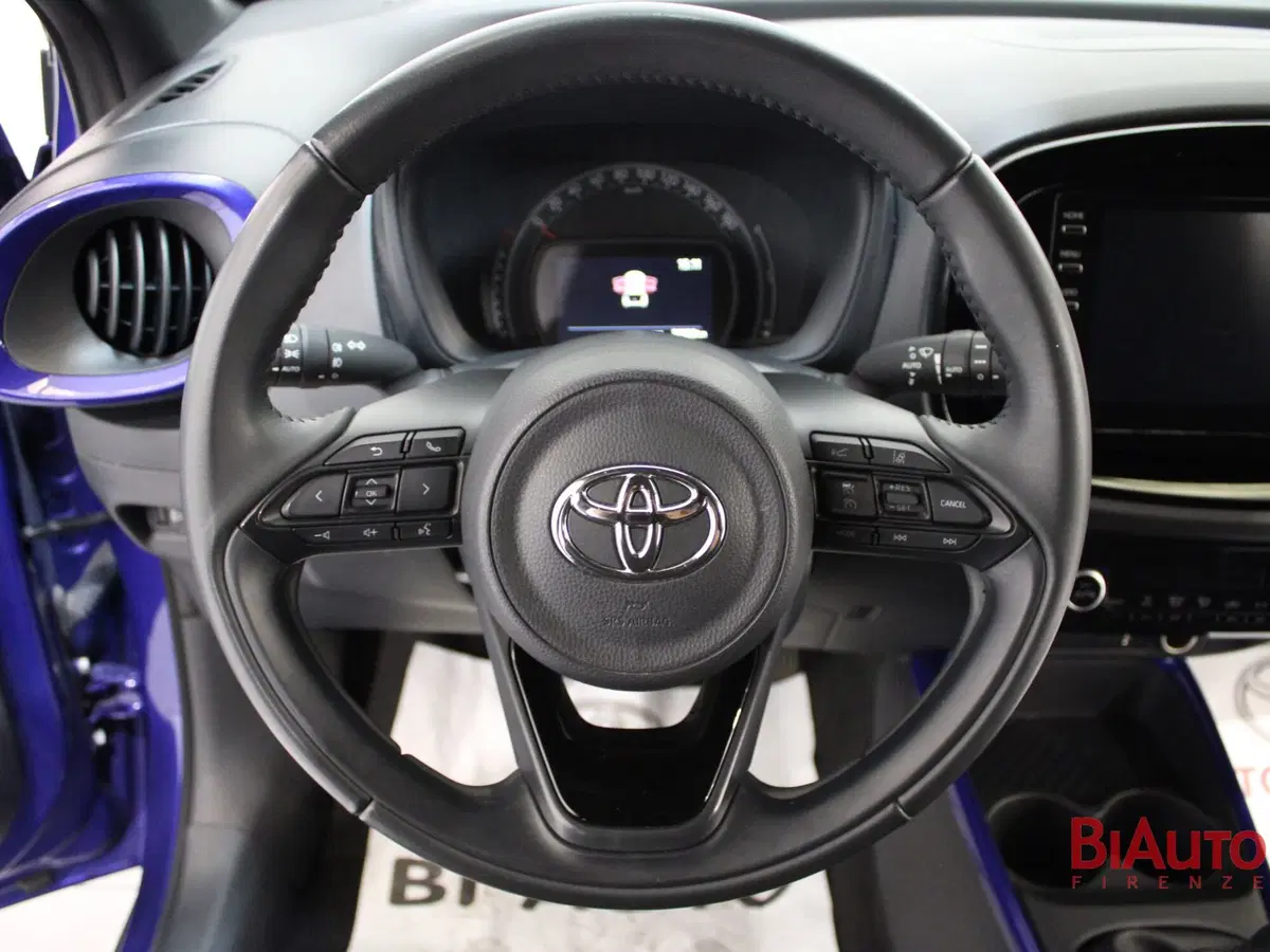 Toyota Aygo X usata a Firenze (11)