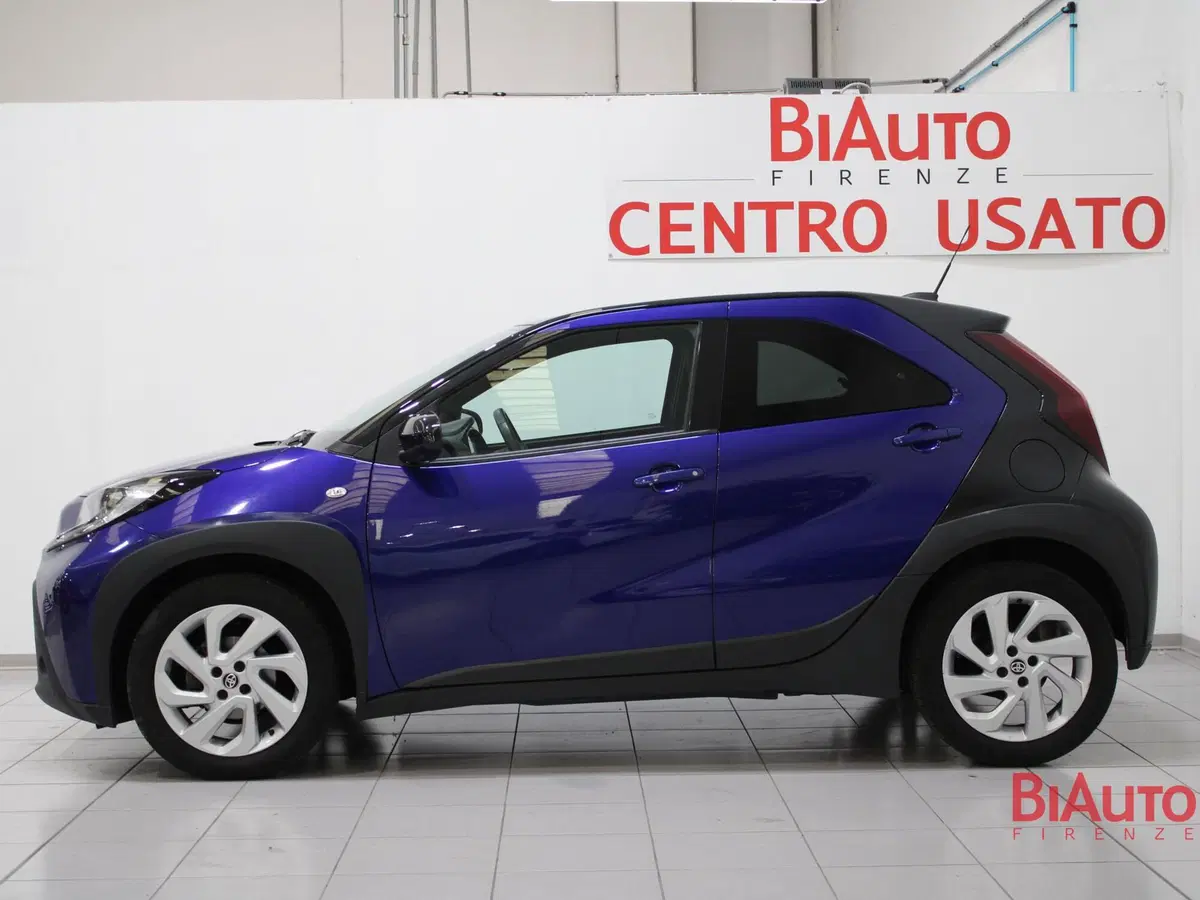 Toyota Aygo X usata a Firenze (19)