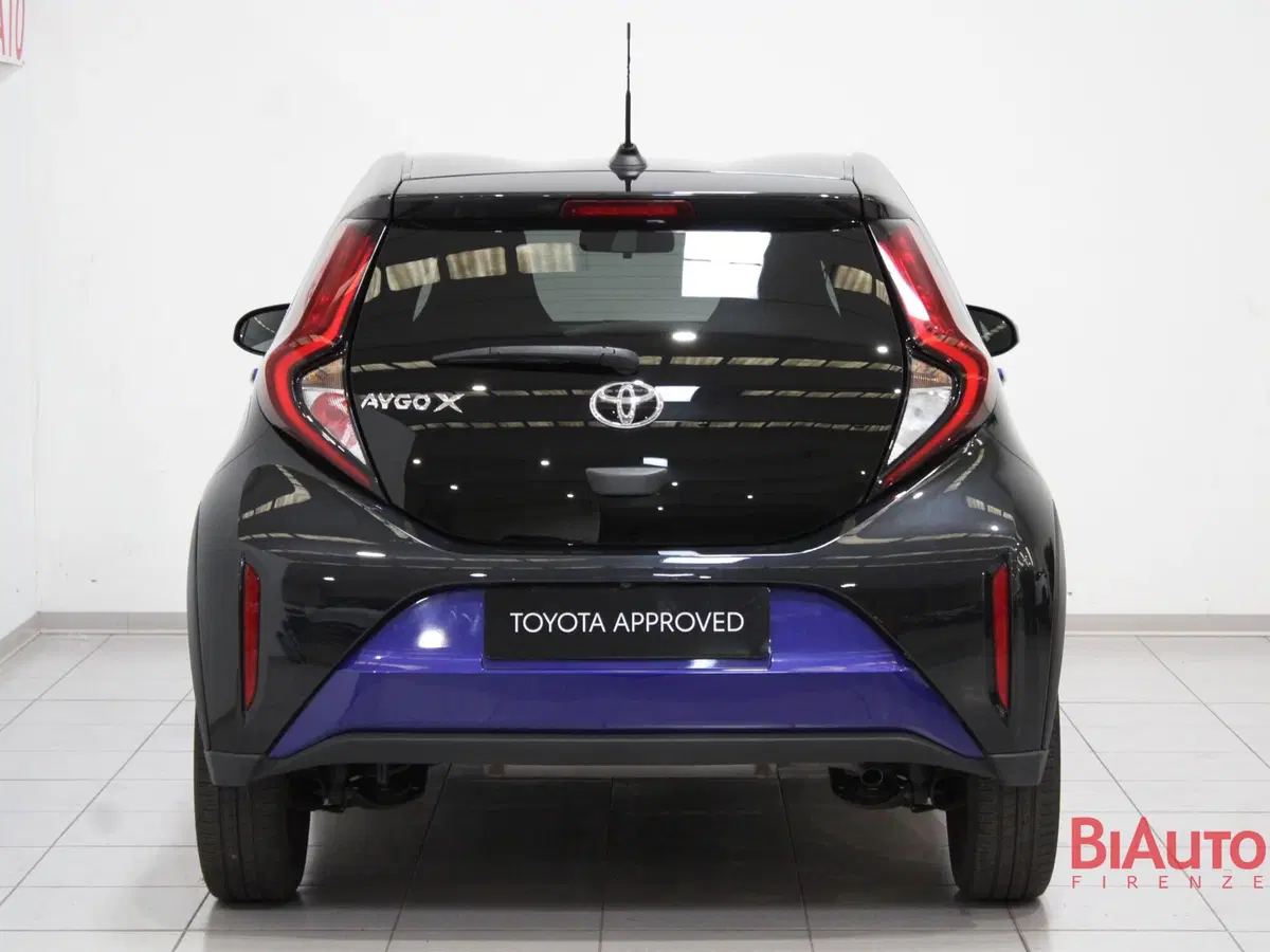Toyota Aygo X usata a Firenze (5)
