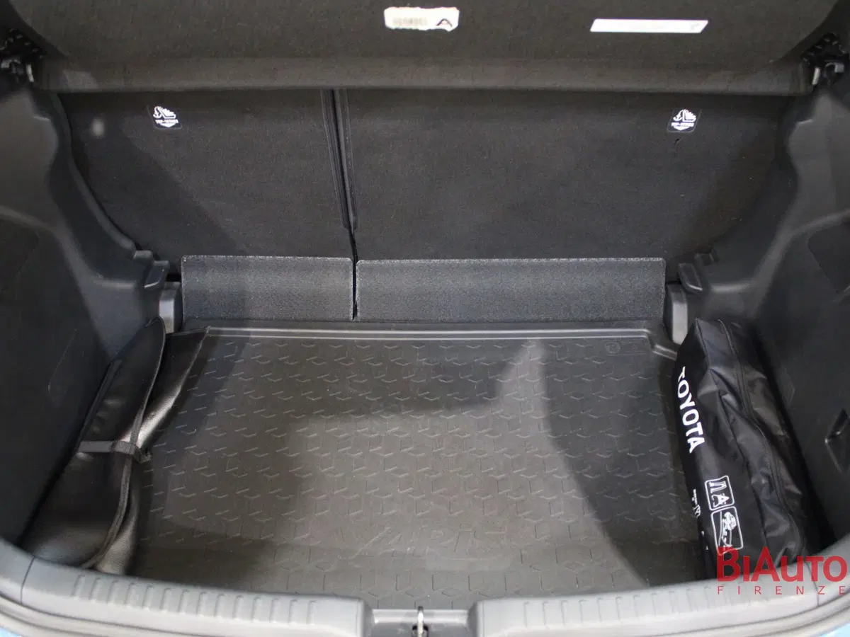 Toyota Yaris usata a Firenze (9)