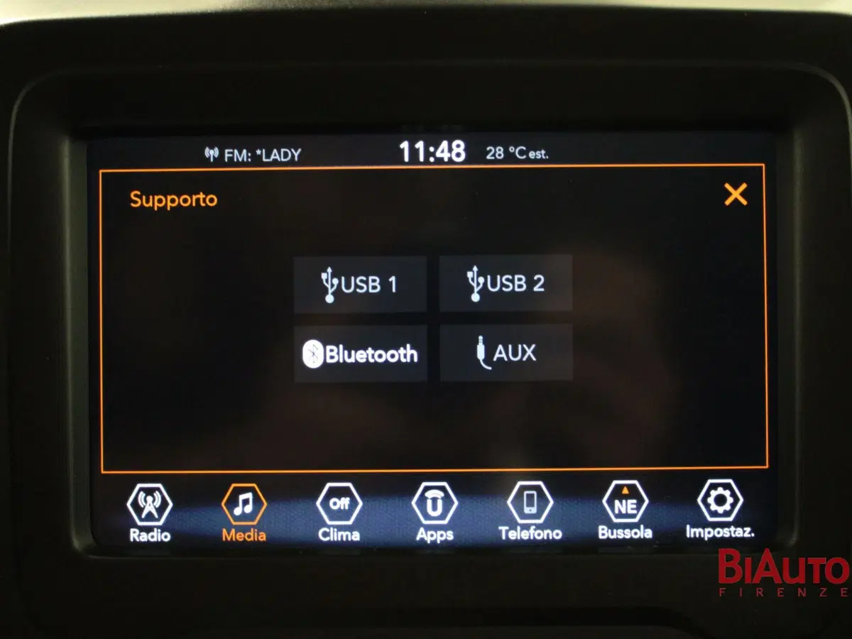 Jeep Renegade usata a Firenze (12)
