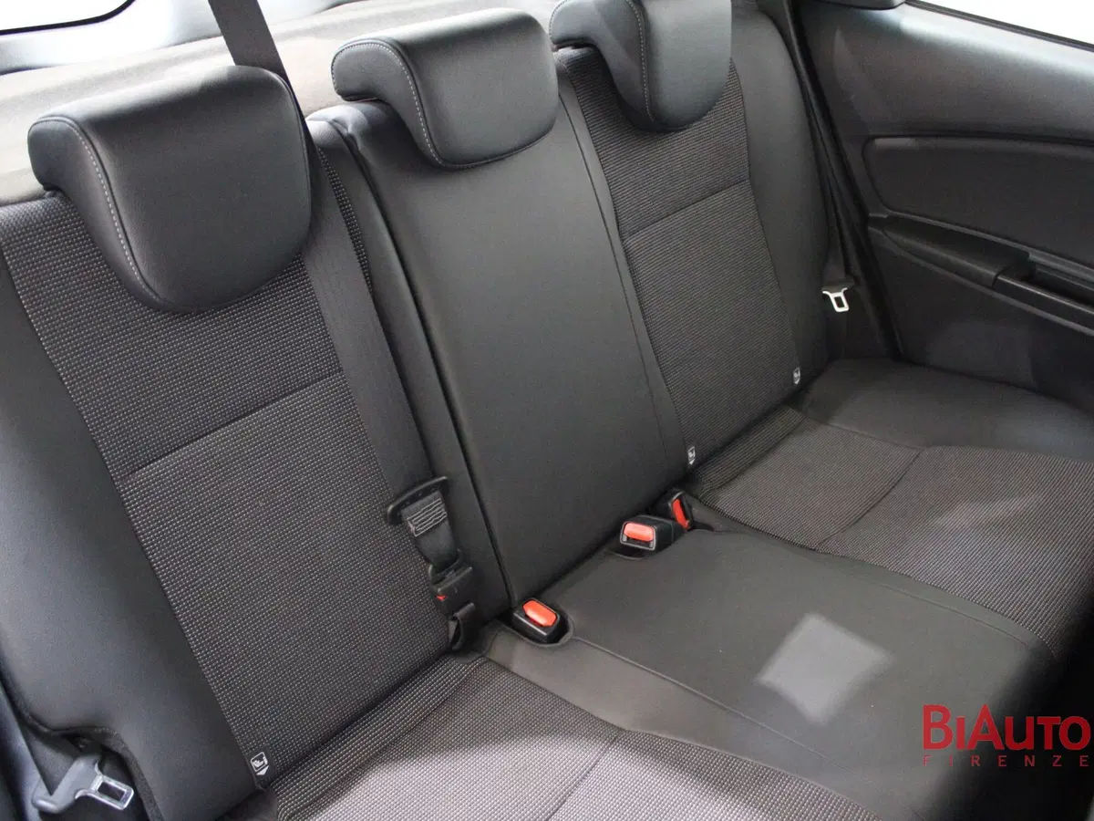 Toyota Yaris usata a Firenze (8)