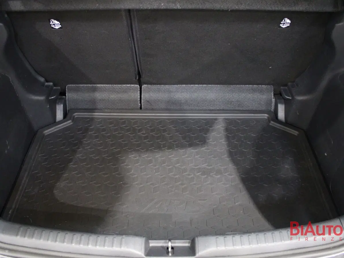 Toyota Yaris usata a Firenze (9)