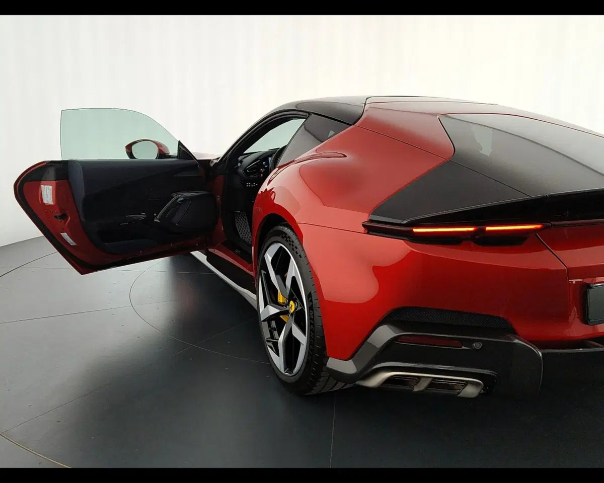 Ferrari 12Cilindri Coupé usata a Verona (20)