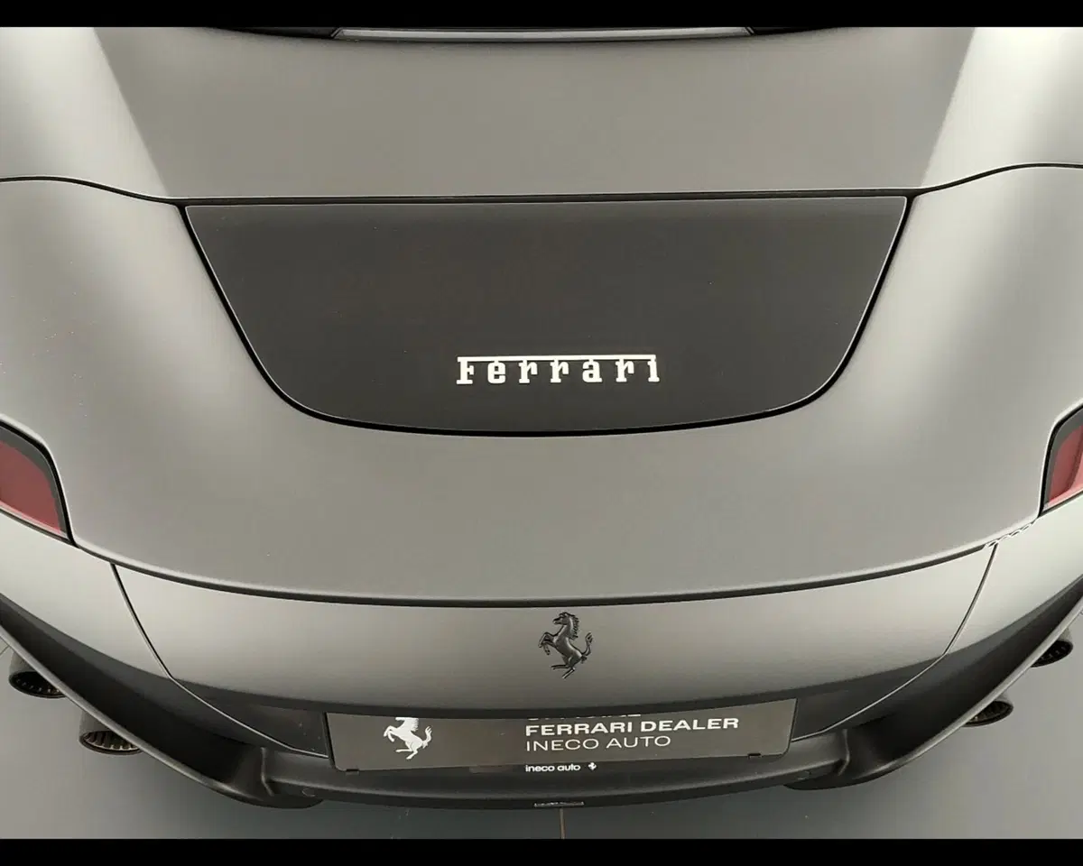 Ferrari Roma Spider nuova a Verona (15)