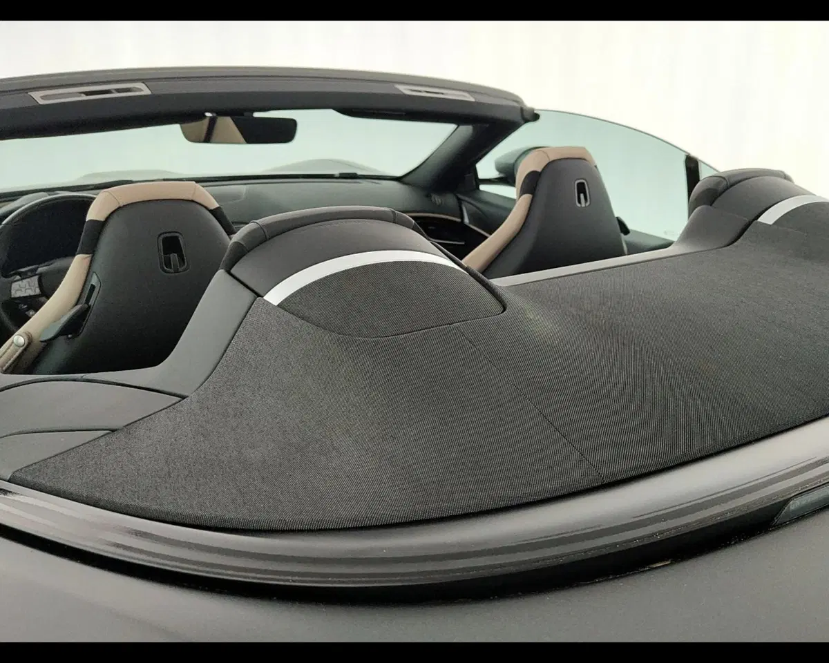 Ferrari Roma Spider nuova a Verona (16)