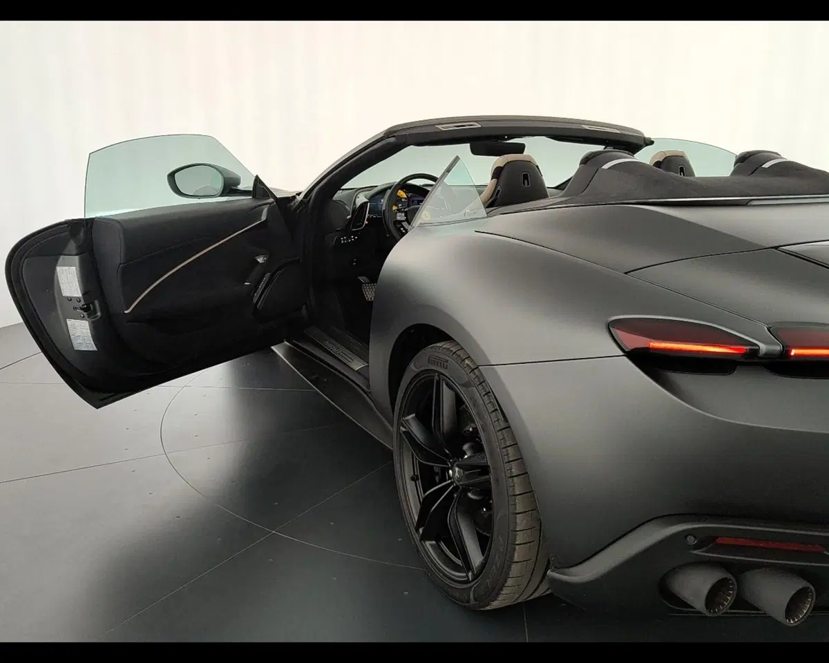 Ferrari Roma Spider nuova a Verona (17)