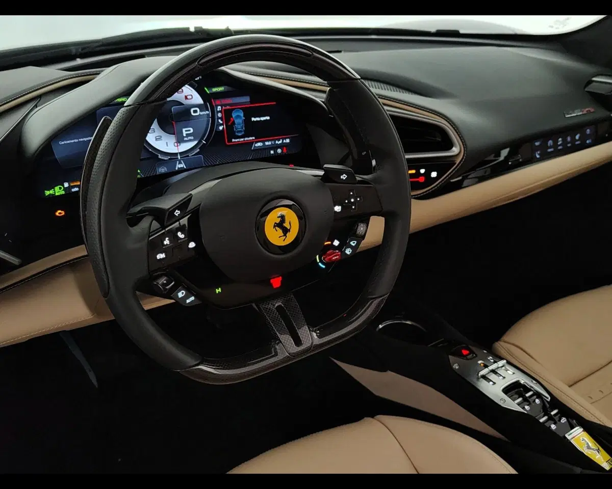 Ferrari 296 Spider usata a Verona (5)