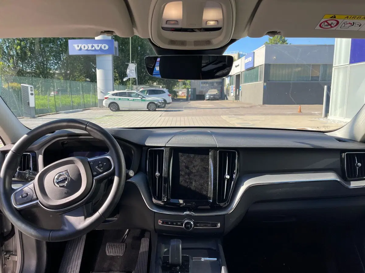 Volvo XC60 usata a Como (12)