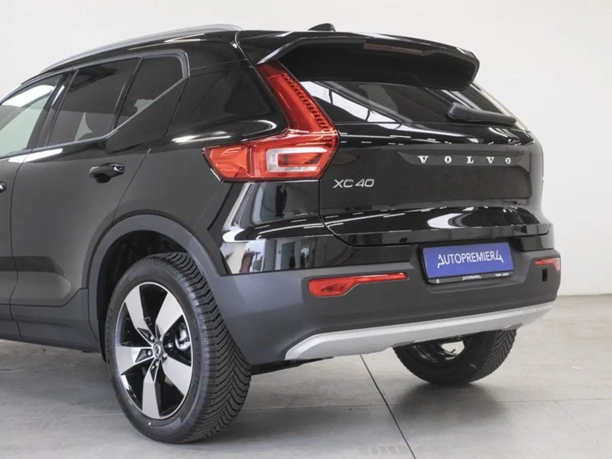 Volvo XC40 usata a Como (10)