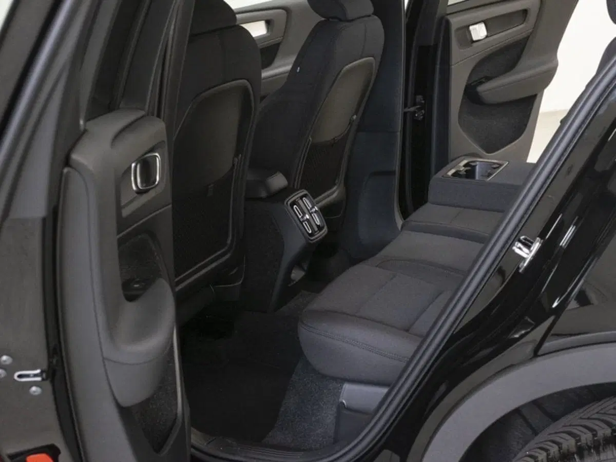 Volvo XC40 usata a Como (18)