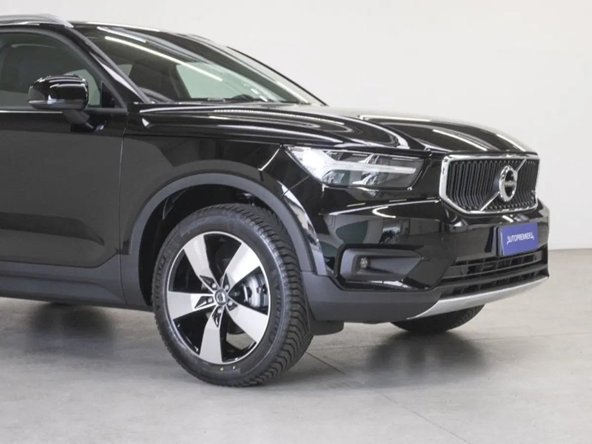 Volvo XC40 usata a Como (4)
