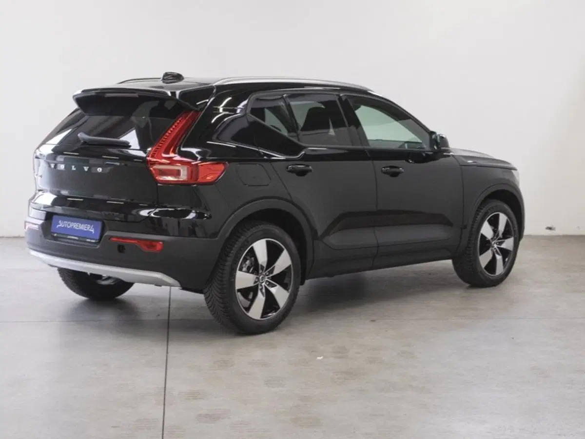 Volvo XC40 usata a Como (7)