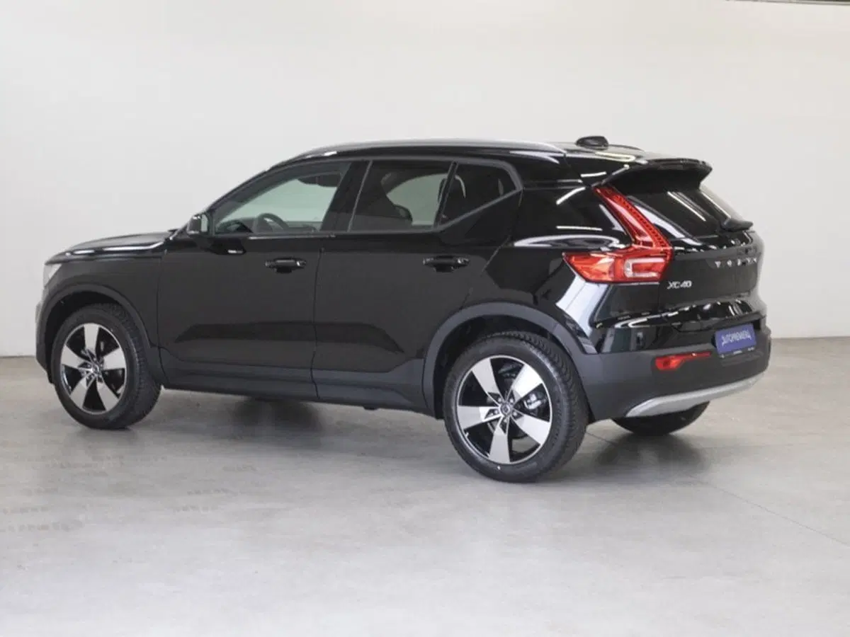 Volvo XC40 usata a Como (9)