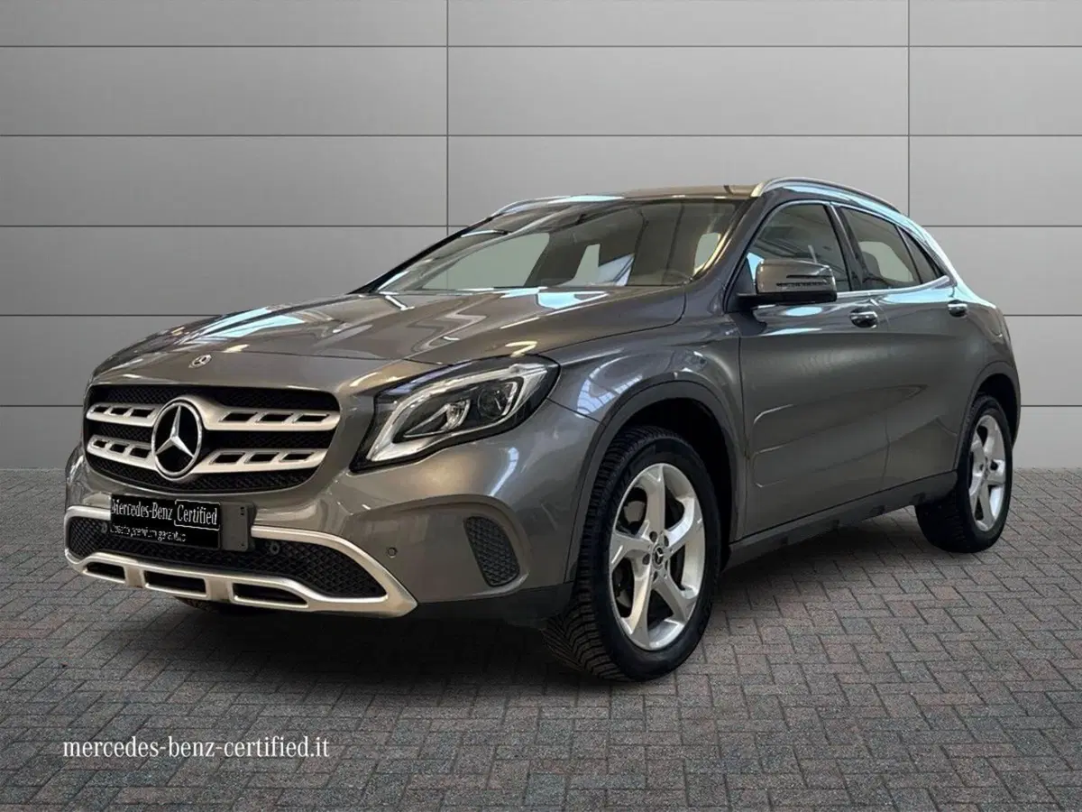 Mercedes-Benz GLA SUV usata a Ancona