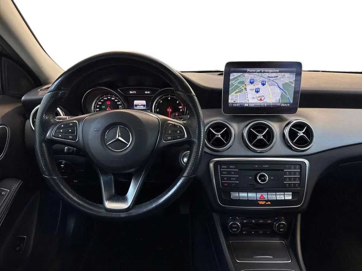 Mercedes-Benz GLA SUV usata a Ancona (11)