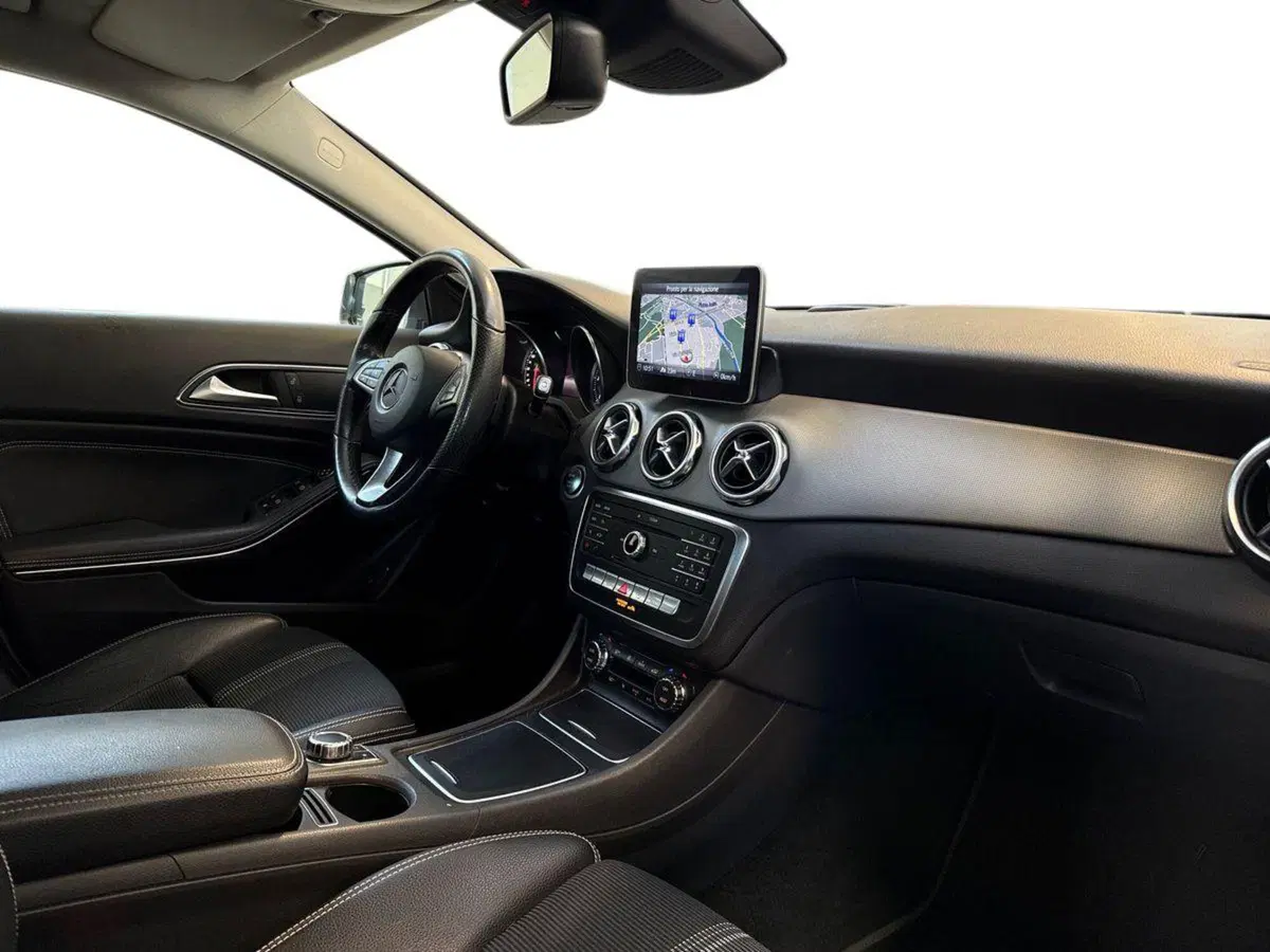 Mercedes-Benz GLA SUV usata a Ancona (12)