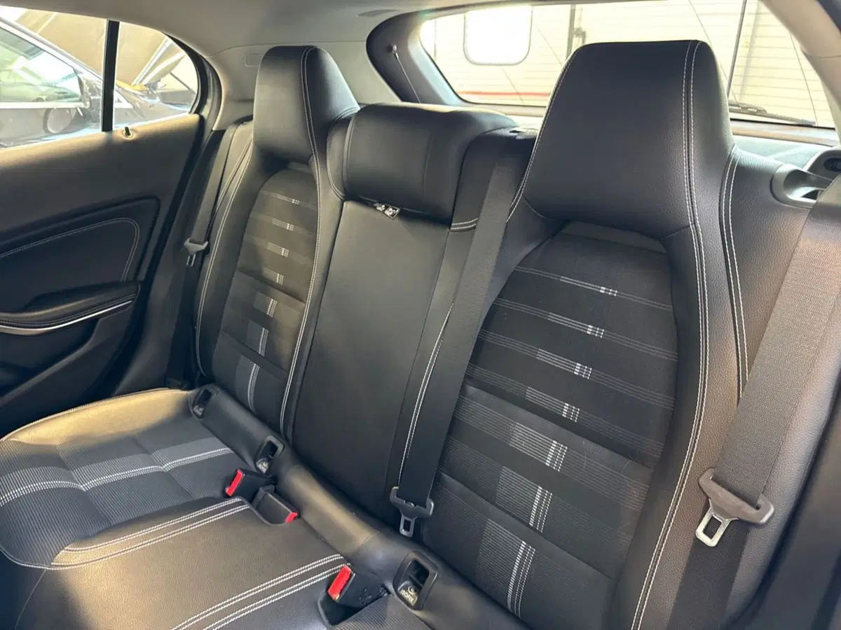 Mercedes-Benz GLA SUV usata a Ancona (13)