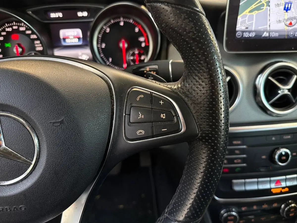 Mercedes-Benz GLA SUV usata a Ancona (20)