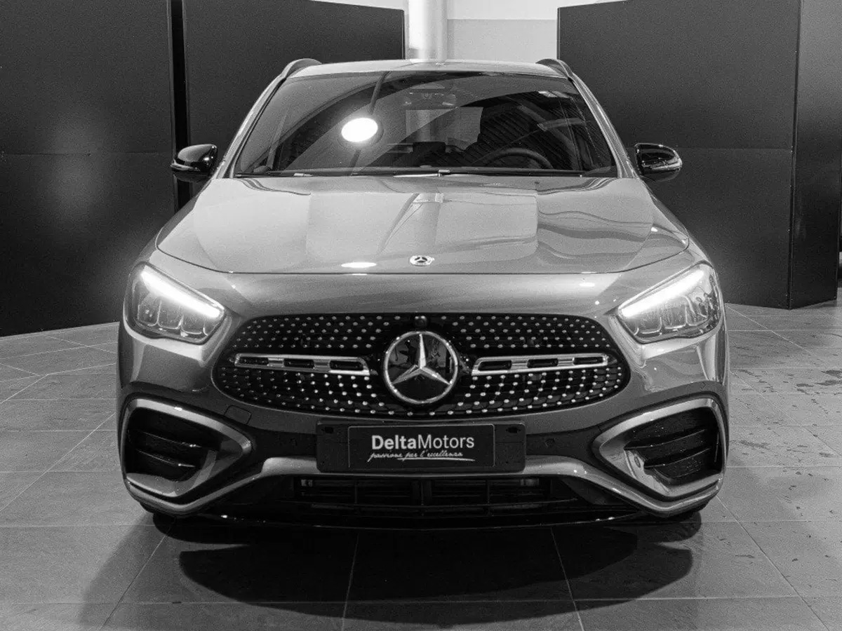 Mercedes-Benz GLA SUV nuova a Ancona (5)