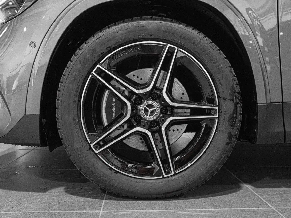 Mercedes-Benz GLA SUV nuova a Ancona (7)