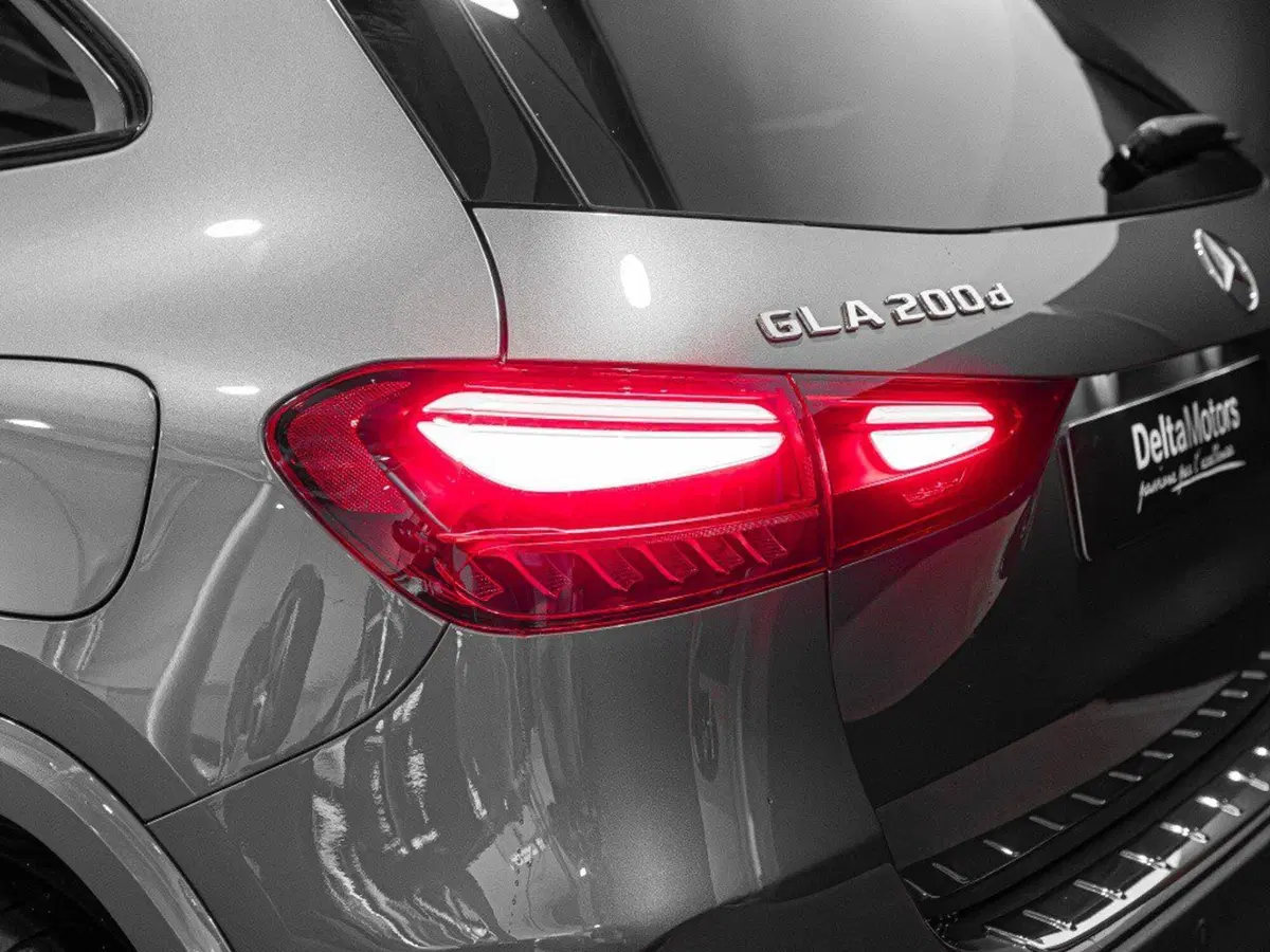 Mercedes-Benz GLA SUV nuova a Ancona (8)