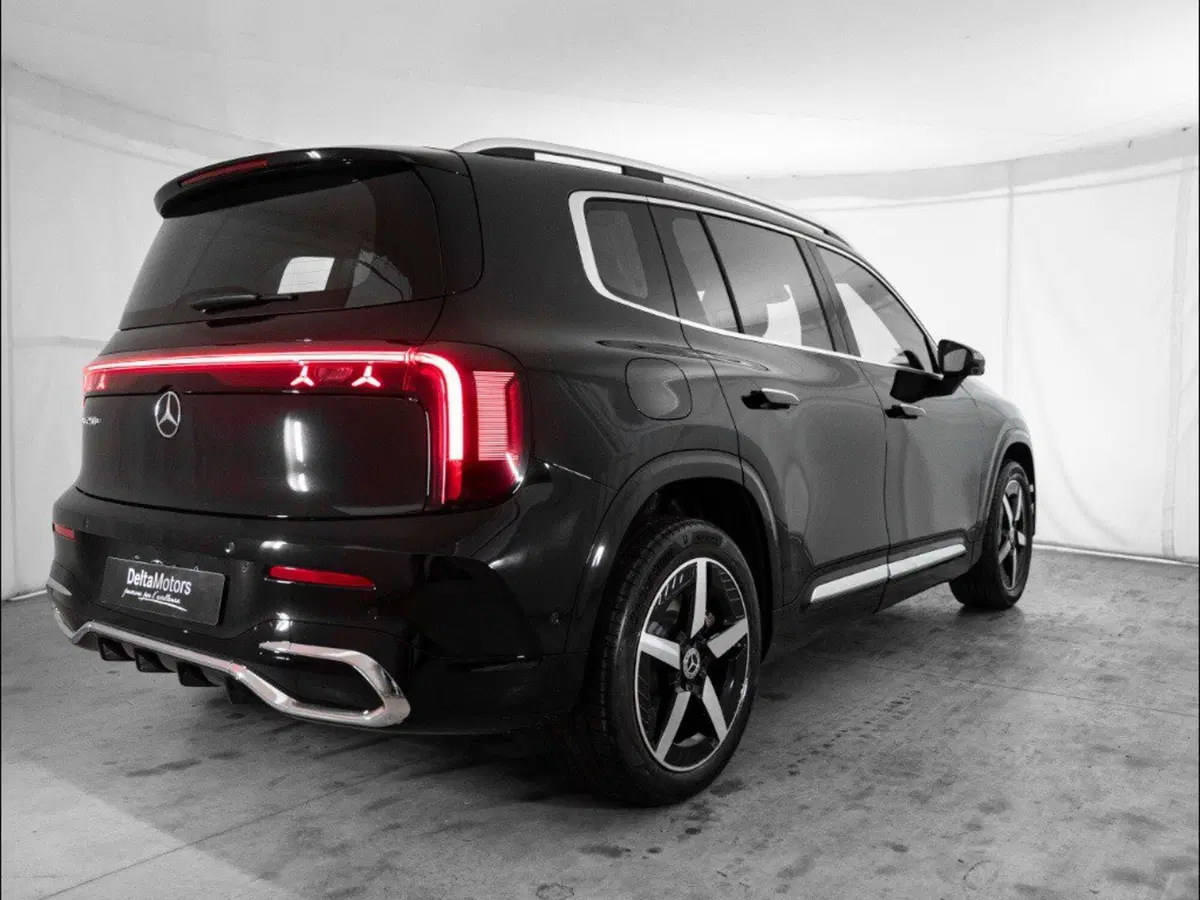 Mercedes-Benz GLB EQ nuova a Macerata (4)