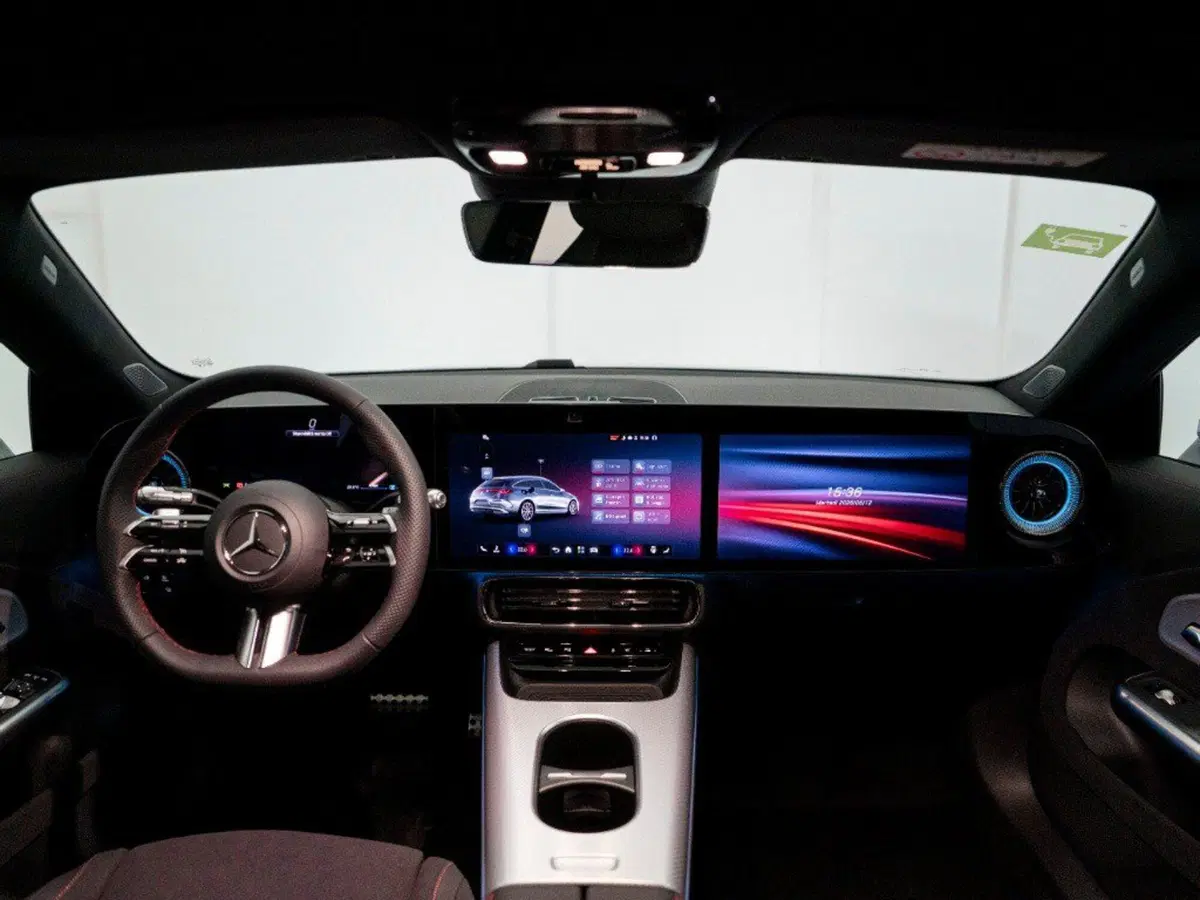 Mercedes-Benz CLA Shooting Brake nuova a Macerata (16)