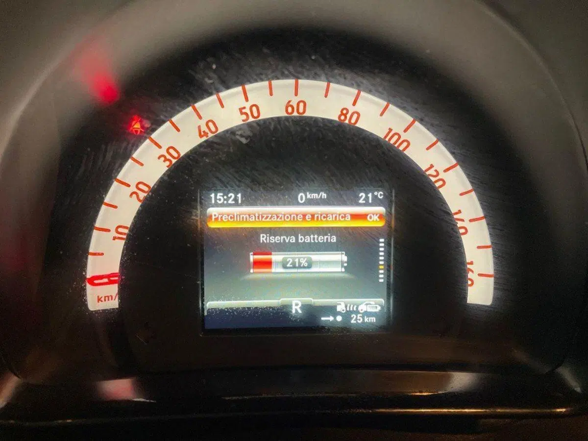 smart Fortwo usata a Ancona (9)