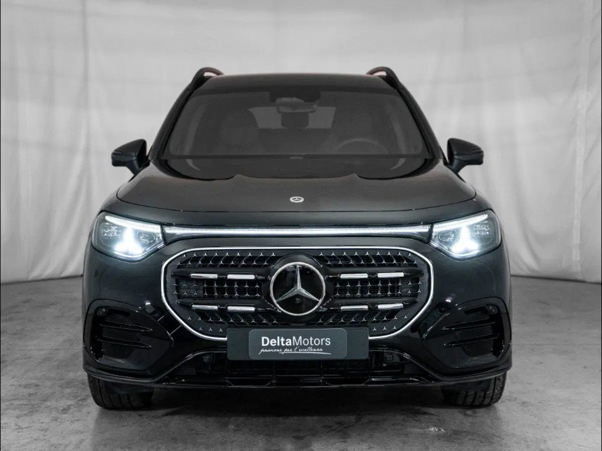 Mercedes-Benz GLB nuova a Macerata (5)