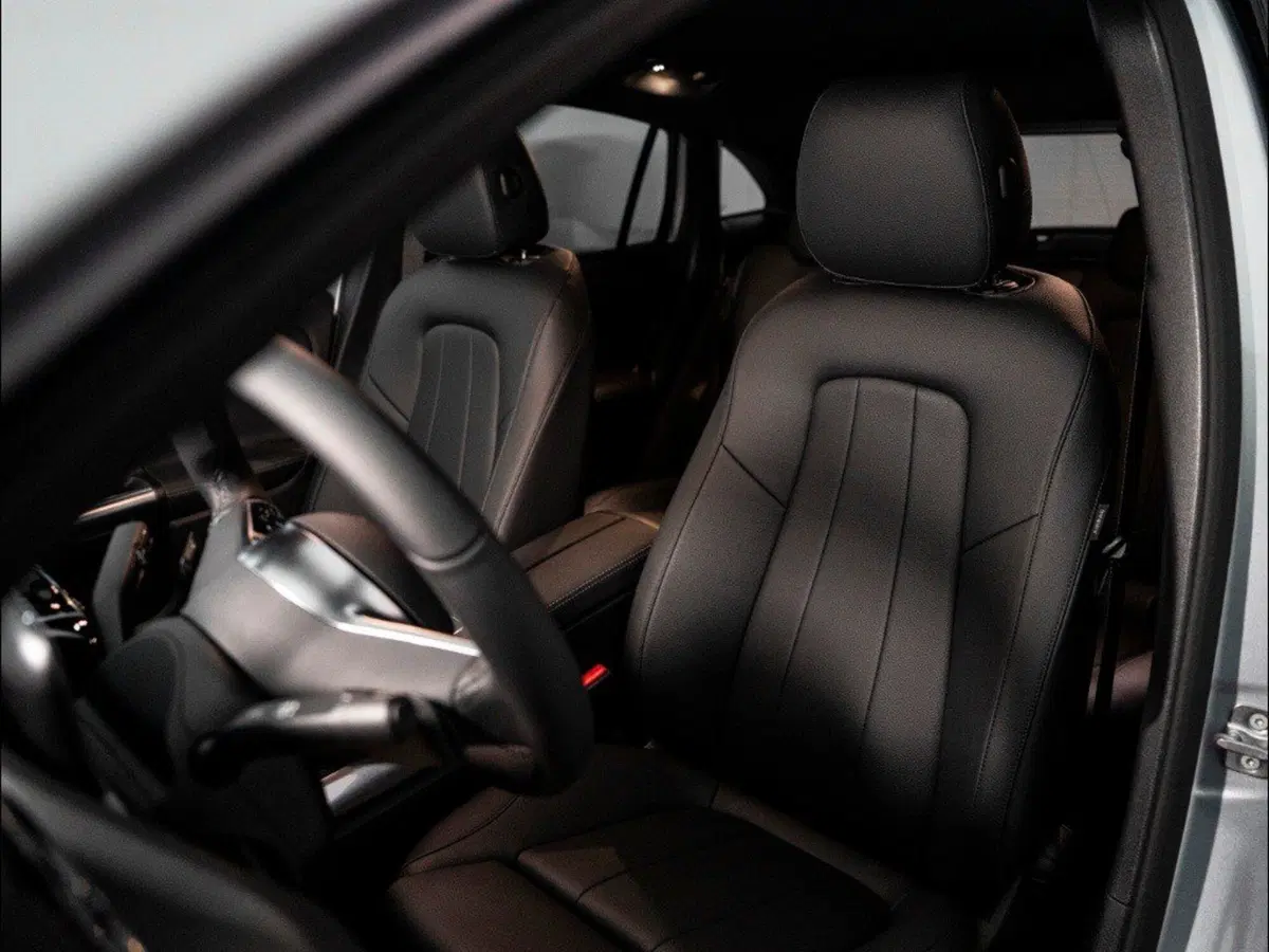 Mercedes-Benz GLA SUV nuova a Macerata (11)