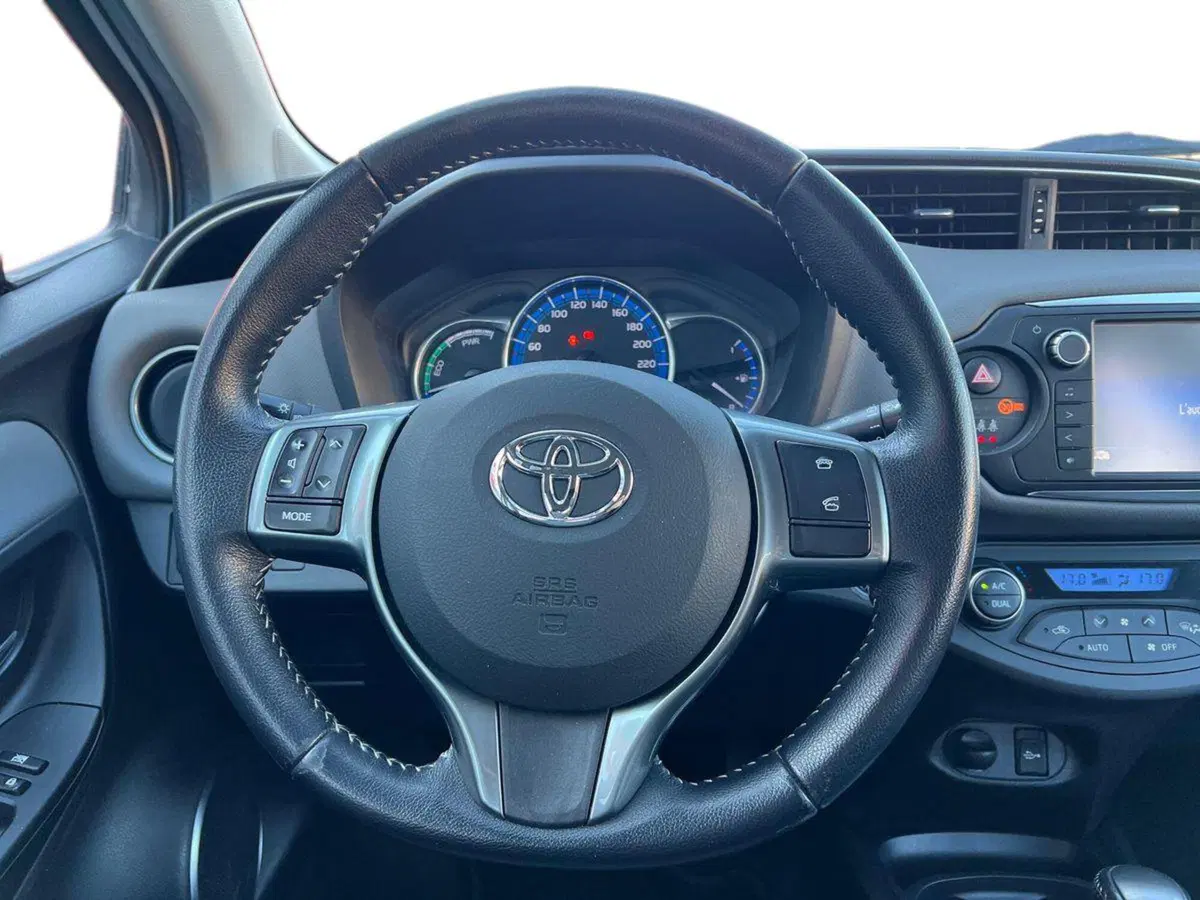Toyota Yaris usata a Siena (13)