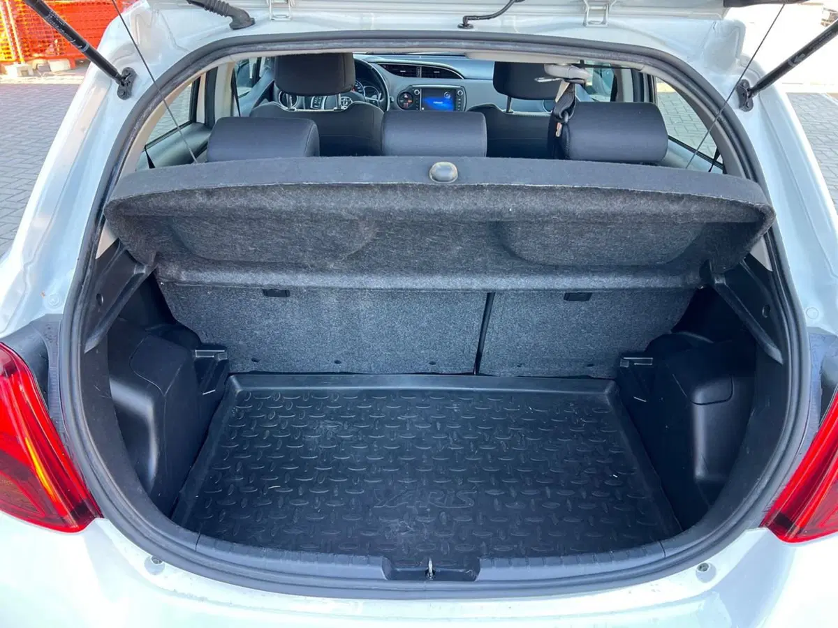 Toyota Yaris usata a Siena (15)