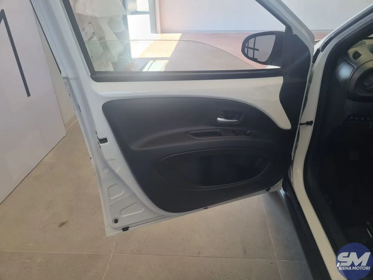 Toyota Aygo X usata a Siena (14)