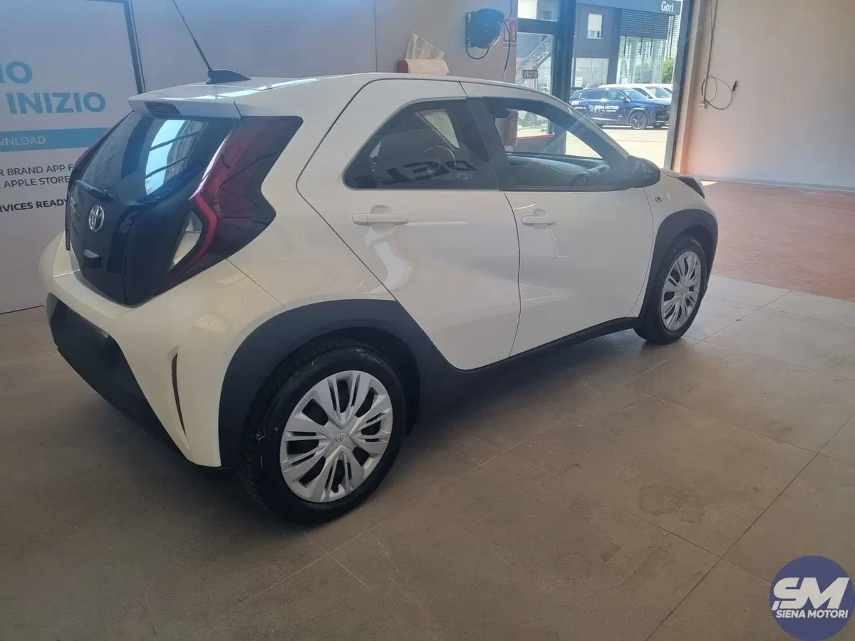 Toyota Aygo X usata a Siena (2)
