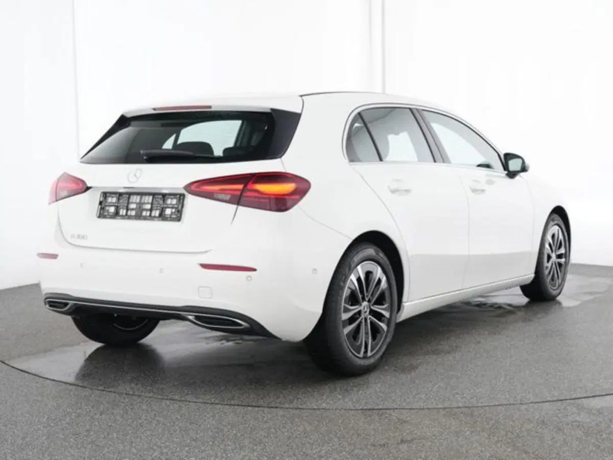 Mercedes-Benz Classe A Sedan usata a Novara (3)