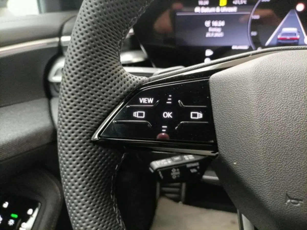 Audi A5 Avant nuova a Novara (15)