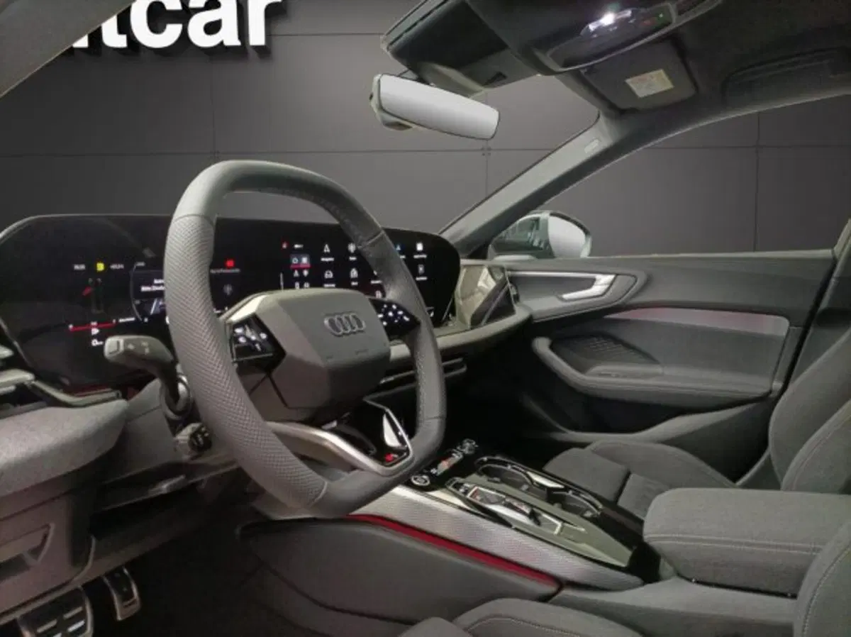Audi A5 Avant nuova a Novara (9)
