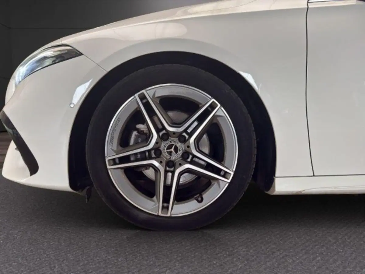 Mercedes-Benz Classe A Sedan usata a Novara (7)