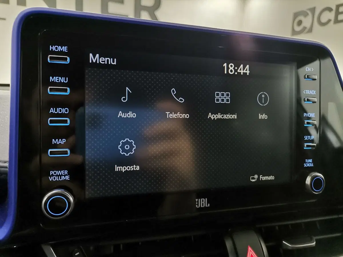 Toyota Toyota C-HR usata a Salerno (11)