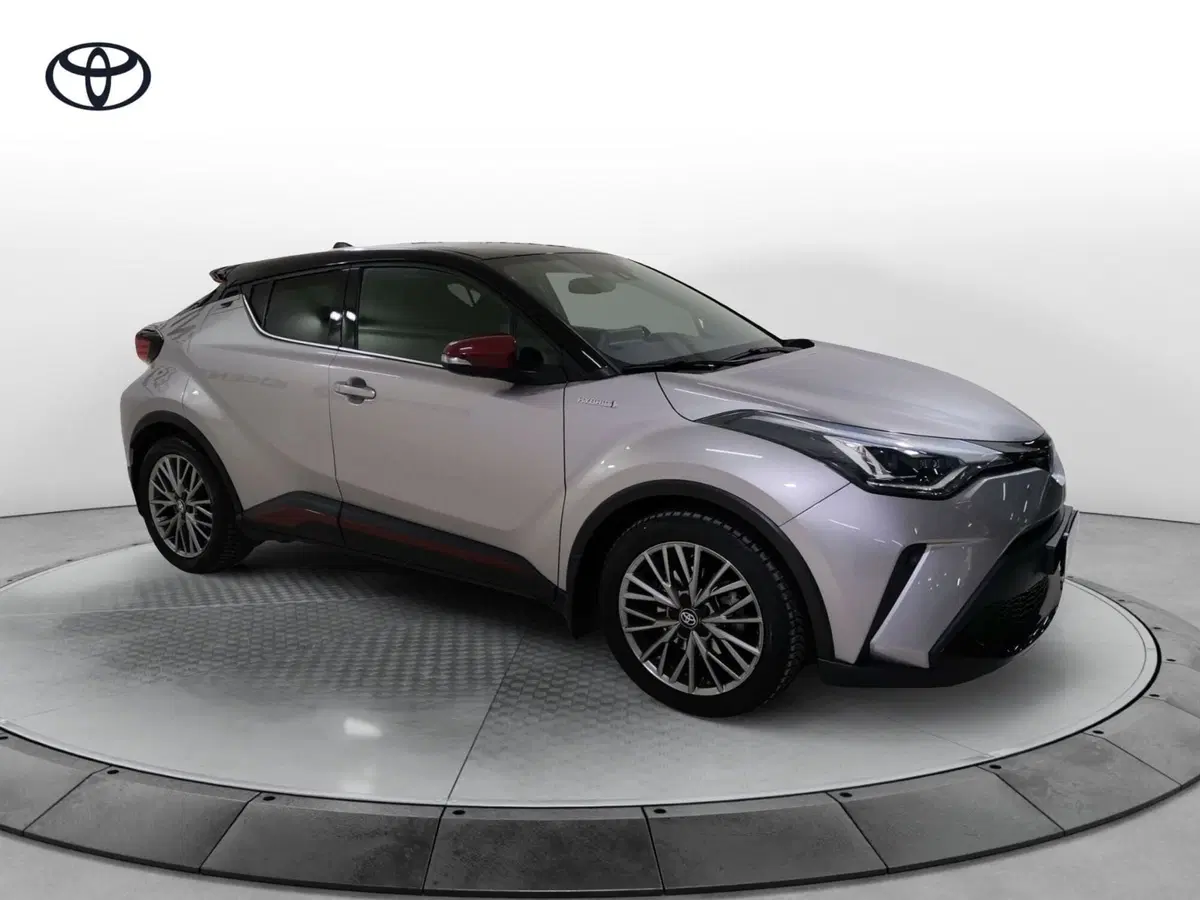 Toyota Toyota C-HR usata a Salerno (3)