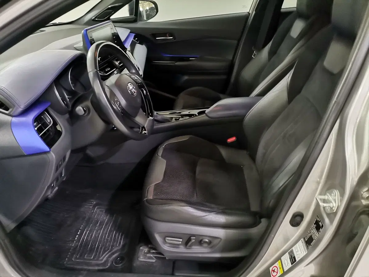 Toyota Toyota C-HR usata a Salerno (9)